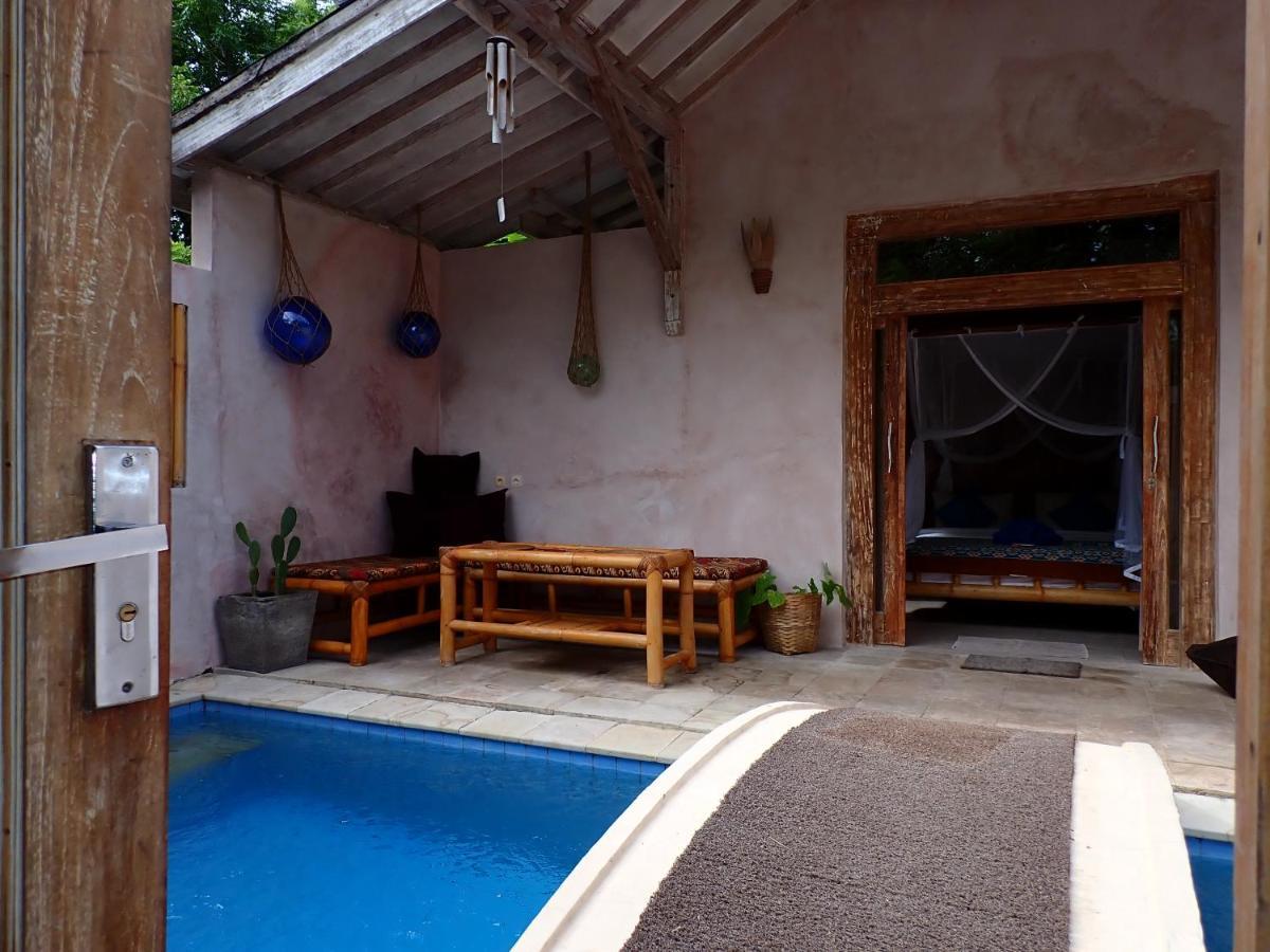 Villa Sea La Vie Private Pool ギリ島 エクステリア 写真